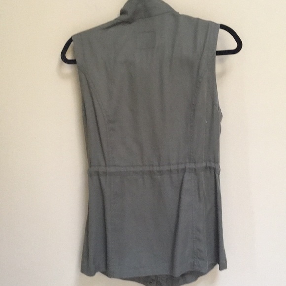 Khaki Green Zippered Vest   Size M - Picture 6 of 6